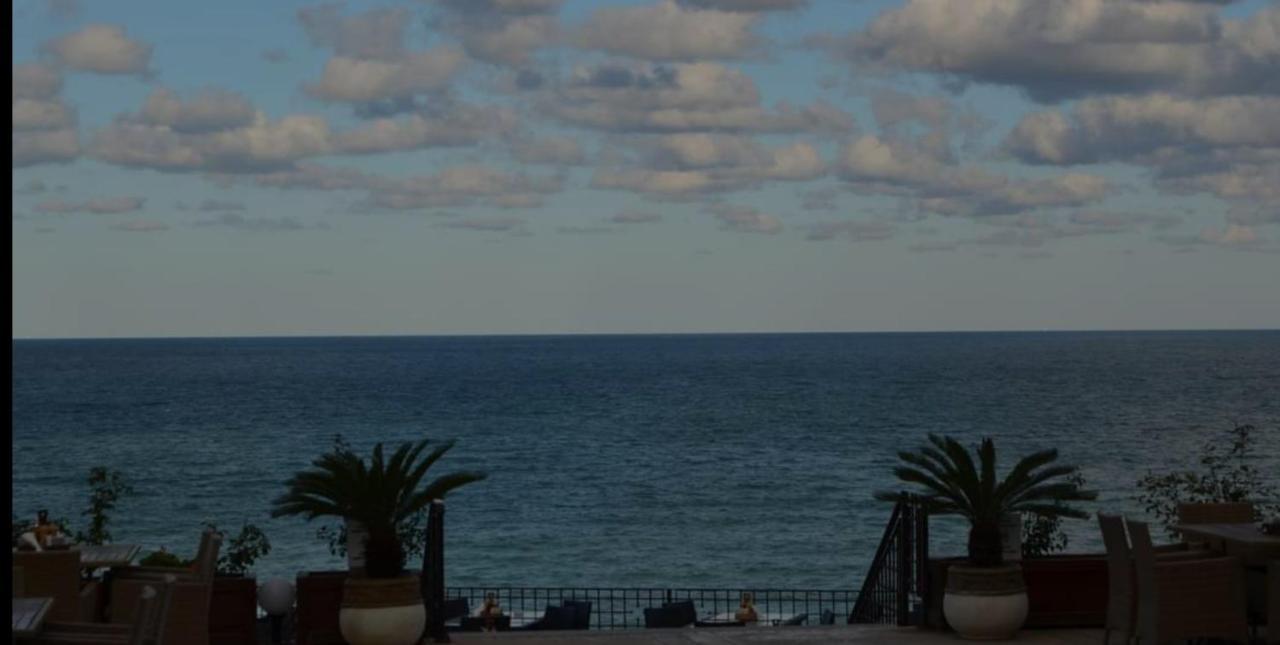 Faleza Nord Apartament De Lux Nou Pe Malul Marii Κονστάντζα Εξωτερικό φωτογραφία